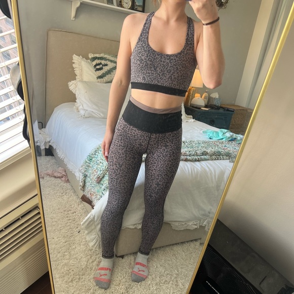 ✨MONO B high waist leopard leggings - Picture 4 of 4